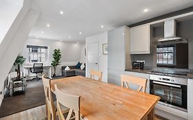 Queens Place - 1 Bedroom Apartment